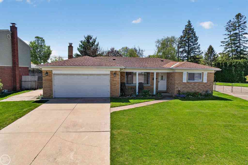 Homes For Sale - 42159 Mac Rae Drive <br/> Sterling Heights, MI 48313