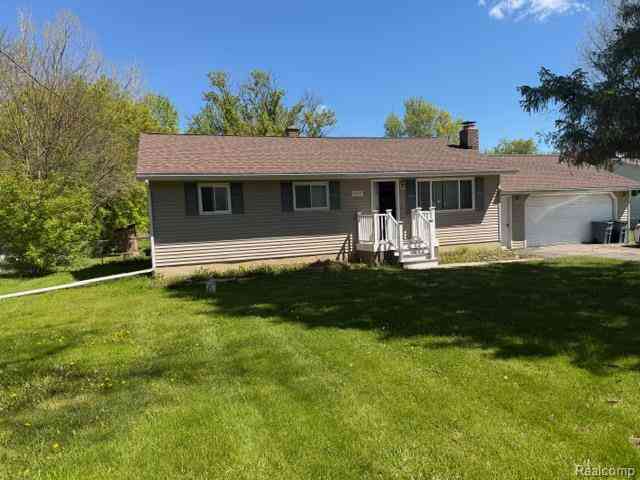 Homes For Sale - 5095 Raymond Avenue <br/> Genesee County, Burton, MI 48509