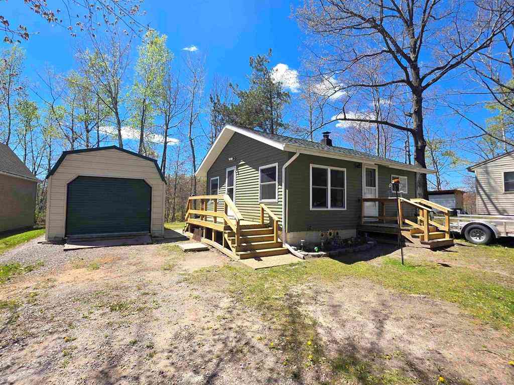 Homes For Sale - 4890 Lakeview Drive <br/> Ogemaw County, Hale, MI 48739