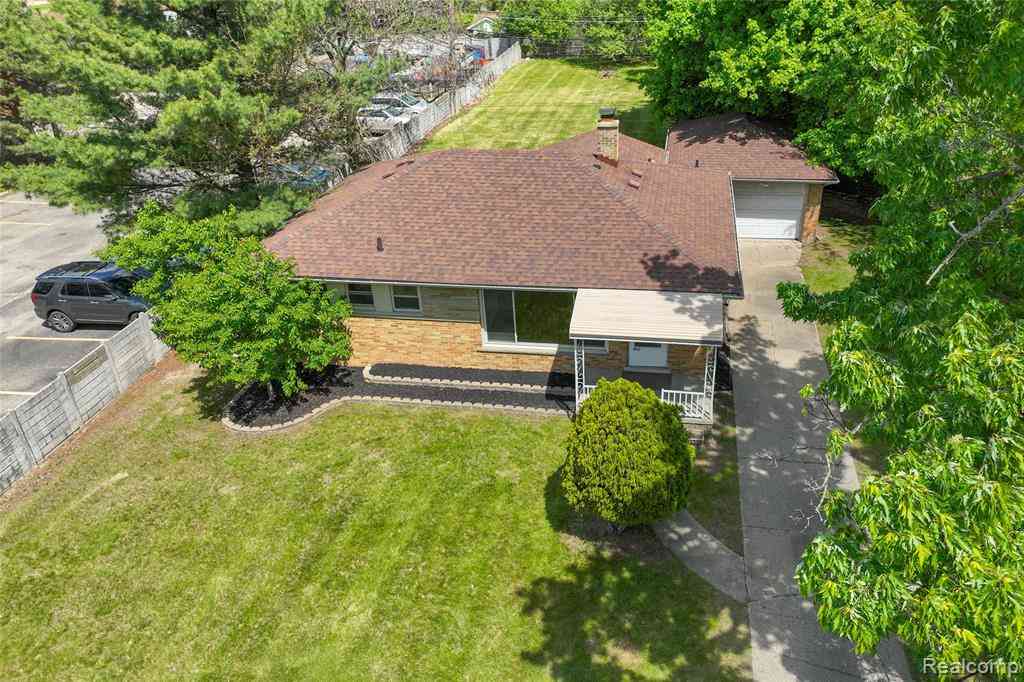 Homes For Sale - 27230 W 6 Mile Road <br/> Redford, MI 48240