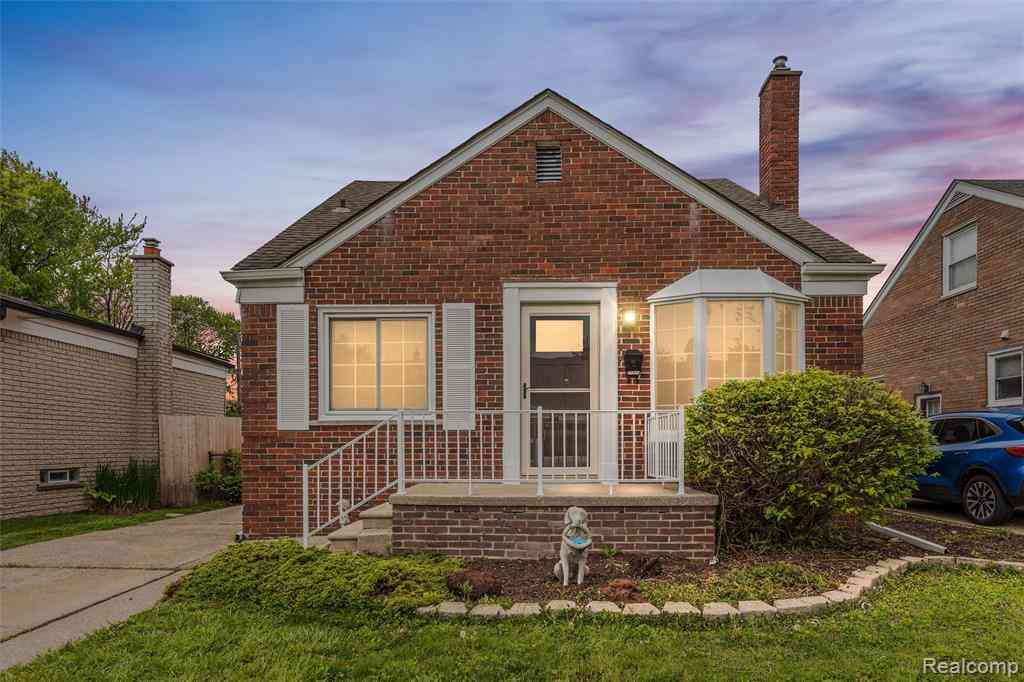 Homes For Sale - 27935 Grant Street <br/> Saint Clair Shores, MI 48081