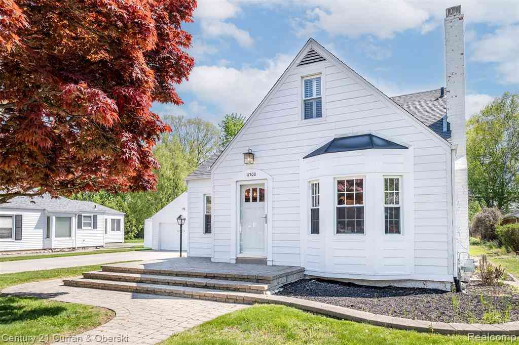 Homes For Sale - 11700 Farley  <br/> Redford, MI 48239