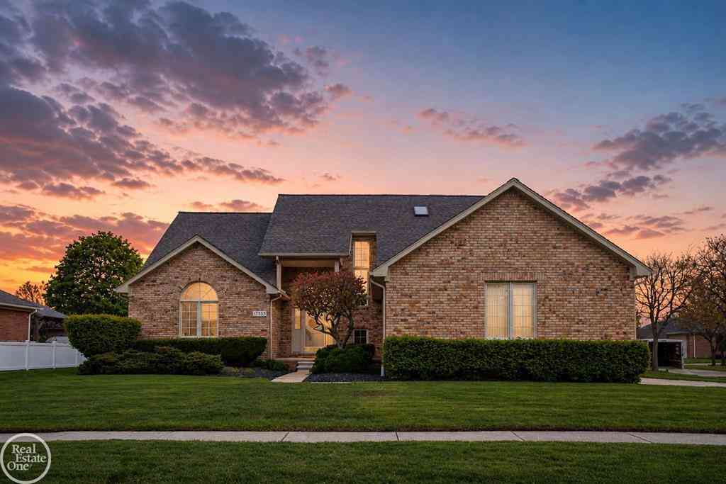 Homes For Sale - 17385 Hillcrest Drive <br/> Macomb, MI 48044
