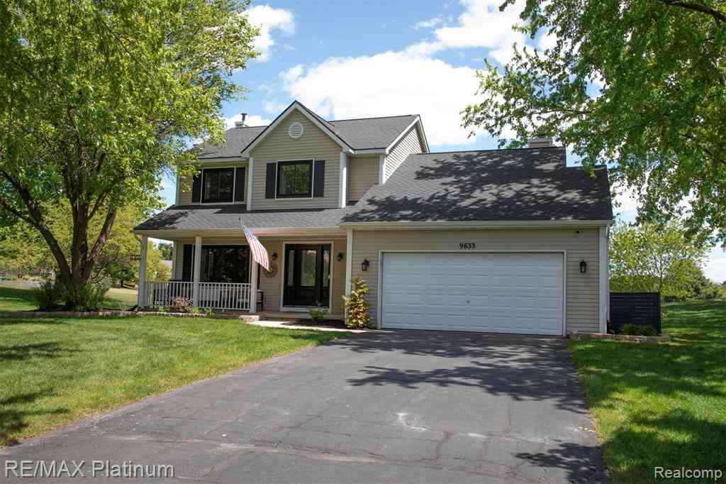 Homes For Sale - 9633 Fairfax Drive W W<br/> Pinckney, MI 48169
