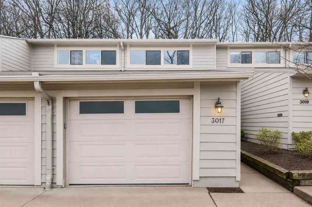 Condo For Sale - 3017 Lakehaven Court <br/> Ann Arbor, MI 48105