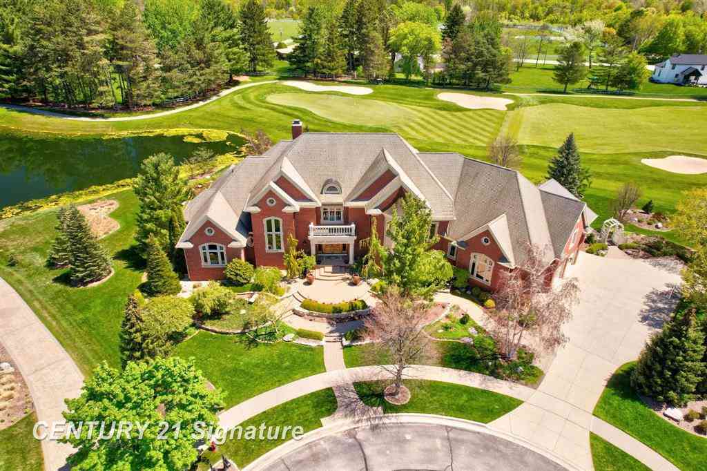 Homes For Sale - 8 Appleshire Court <br/> Saginaw County, Freeland, MI 48623