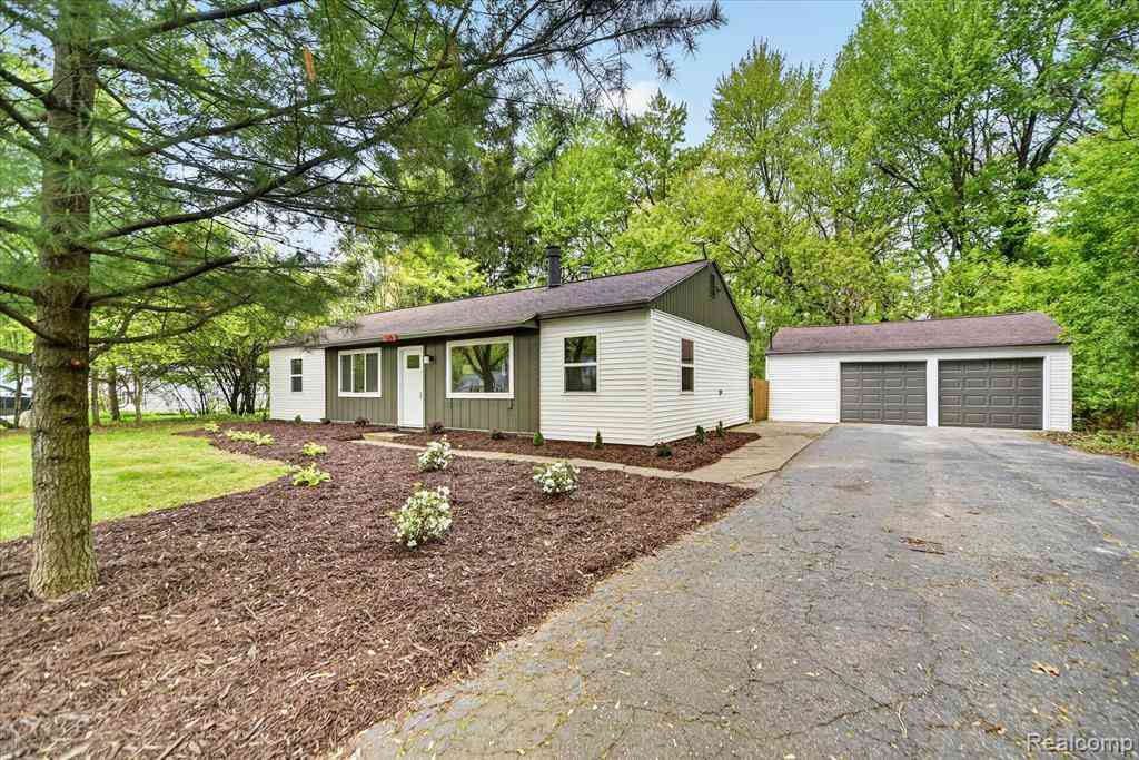 Homes For Sale - 1609 Gilcrest Avenue <br/> Ingham County, East Lansing, MI 48823