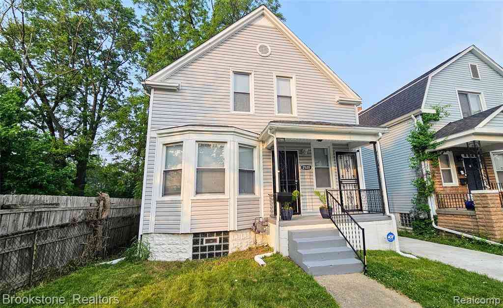 Homes For Sale - 2520 Seyburn Street <br/> Detroit, MI 48214