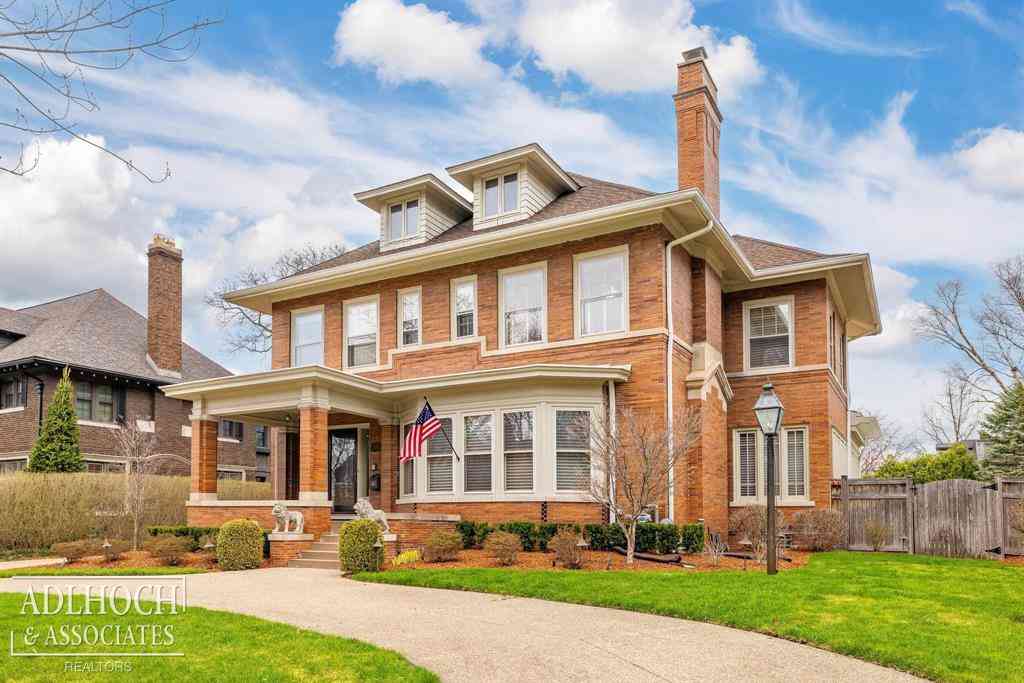 Homes For Sale - 1020 Kensington Avenue <br/> Grosse Pointe, MI 48230