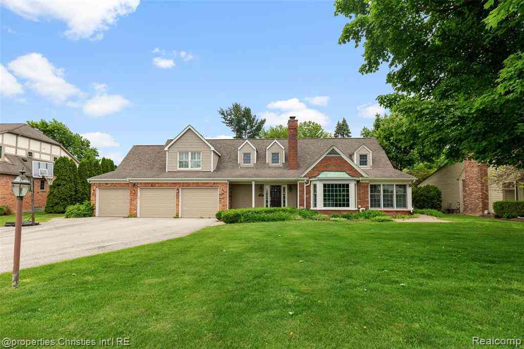 Homes For Rent - 1688 Northlawn Boulevard <br/> Birmingham, MI 48009