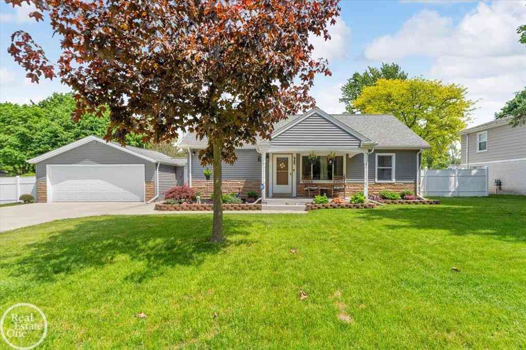 Homes For Sale - 47840 Greenview Road <br/> Shelby Twp, MI 48317