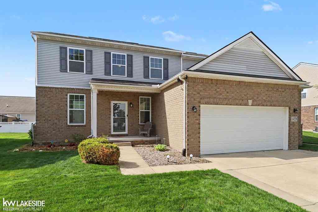 Homes For Sale - 14228 Quail Run Drive <br/> Sterling Heights, MI 48313