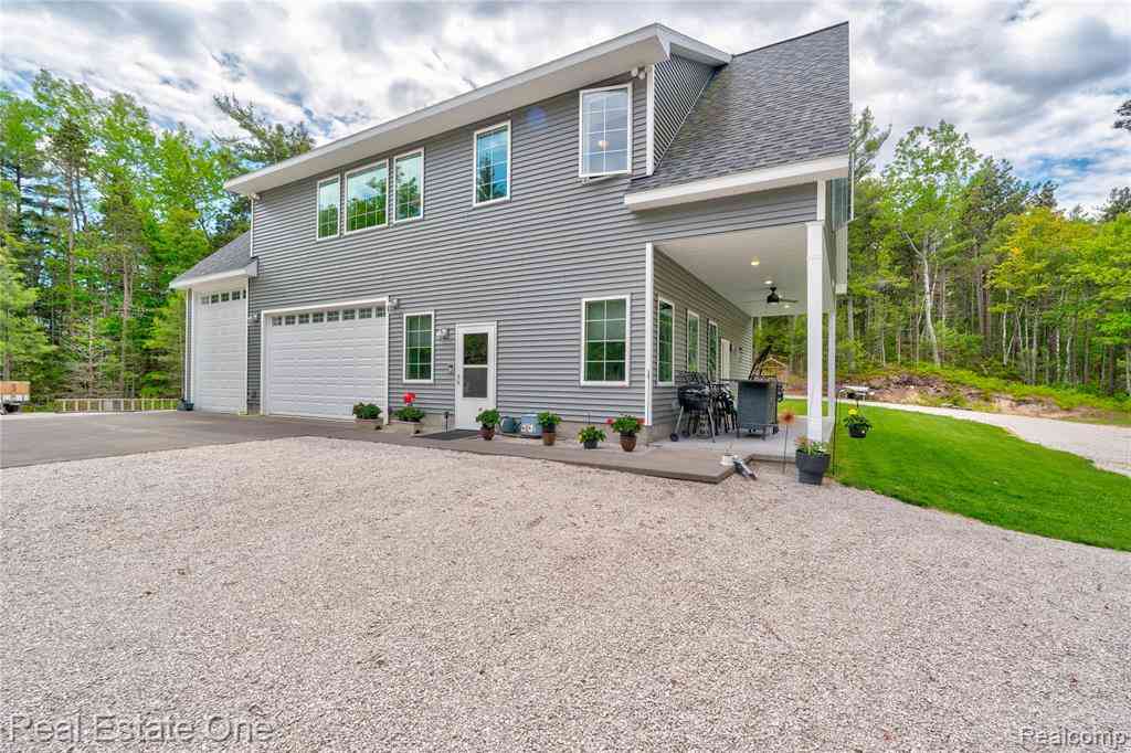 Homes For Sale - 251 S Lake Michigan Rd  S S<br/> Gulliver, MI 49840