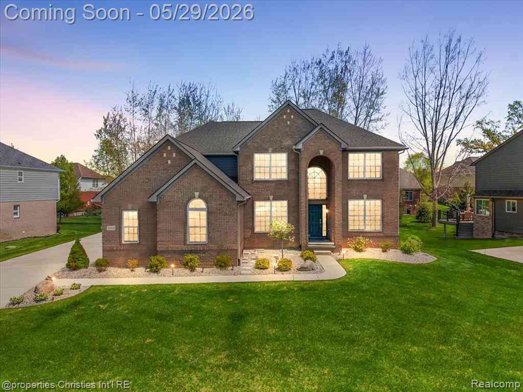 Homes For Sale - 24428 Sheringham Drive <br/> South Lyon, MI 48178