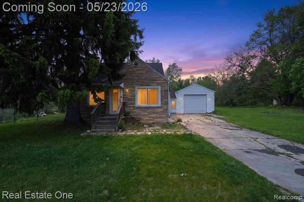 Homes For Sale - 28304 Eton Street <br/> Westland, MI 48186