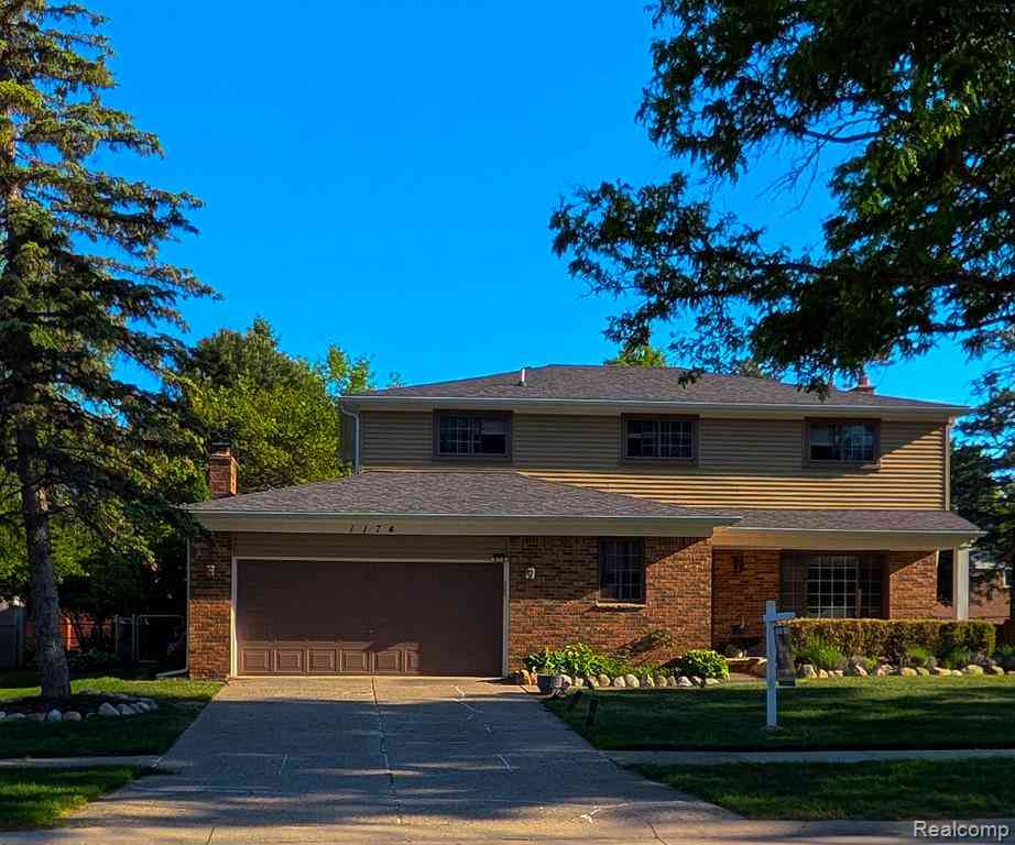 Homes For Sale - 1174 Player Drive <br/> Troy, MI 48085