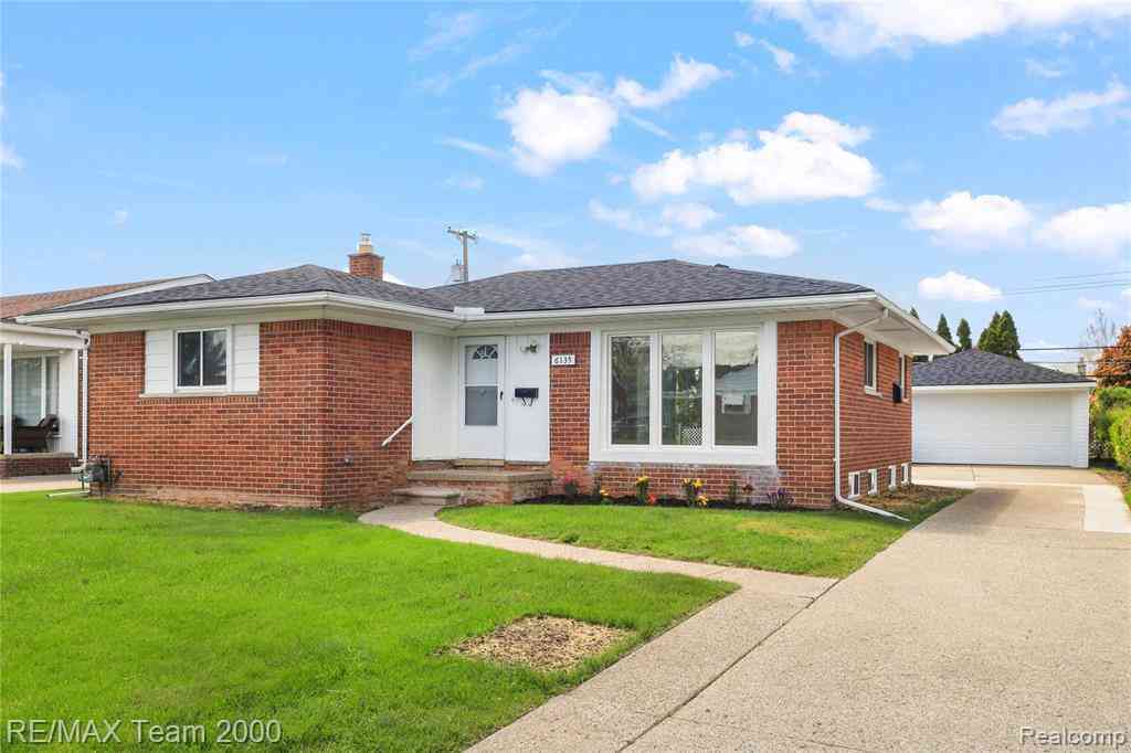 Homes For Sale - 6135 Ardmore Street <br/> Dearborn Heights, MI 48127