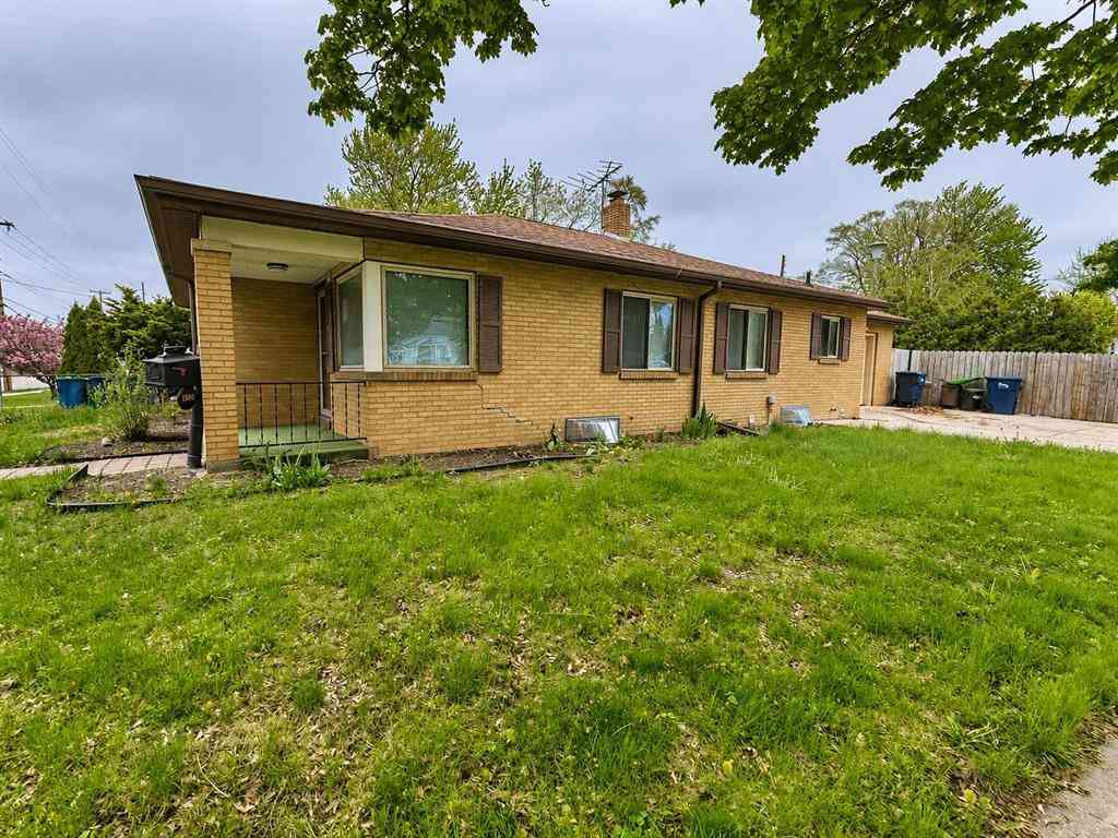 Homes For Sale - 1500 N Trumbull Street <br/> Bay City, MI 48708