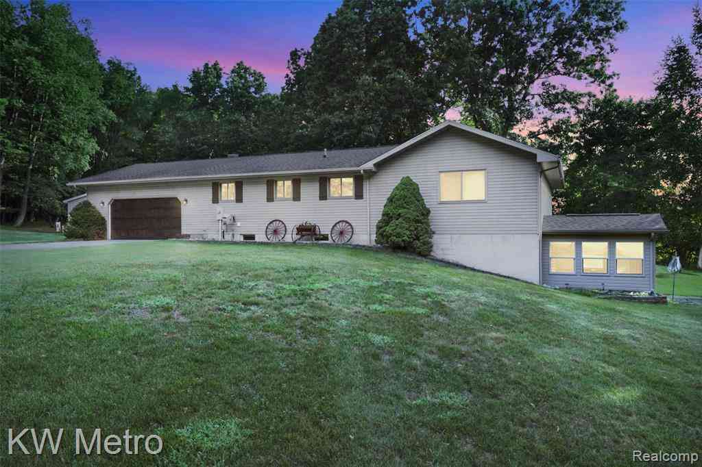 Homes For Sale - 355 Dockham Road <br/> Lapeer County, Columbiaville, MI 48421