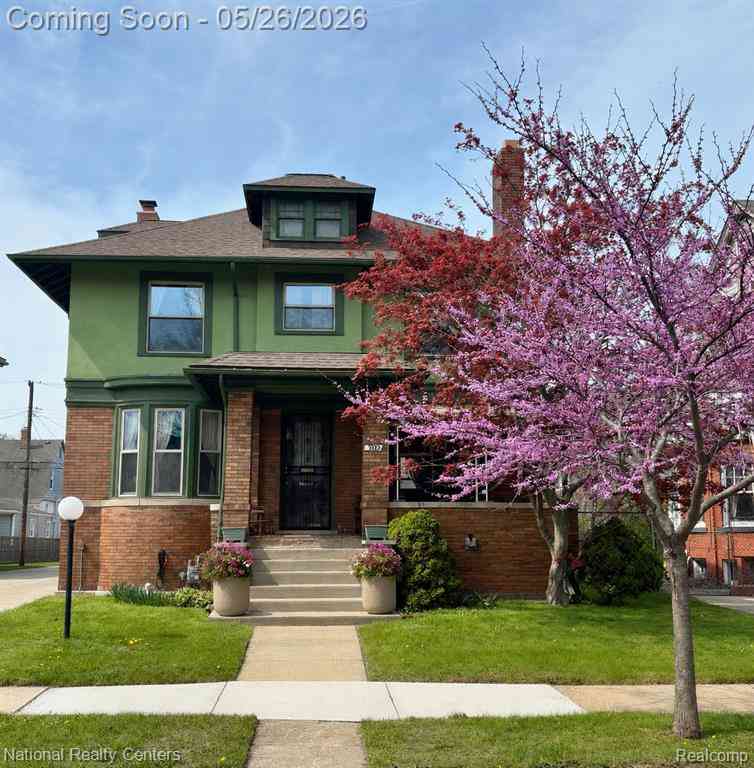 Homes For Sale - 700 Taylor Street <br/> Detroit, MI 48202