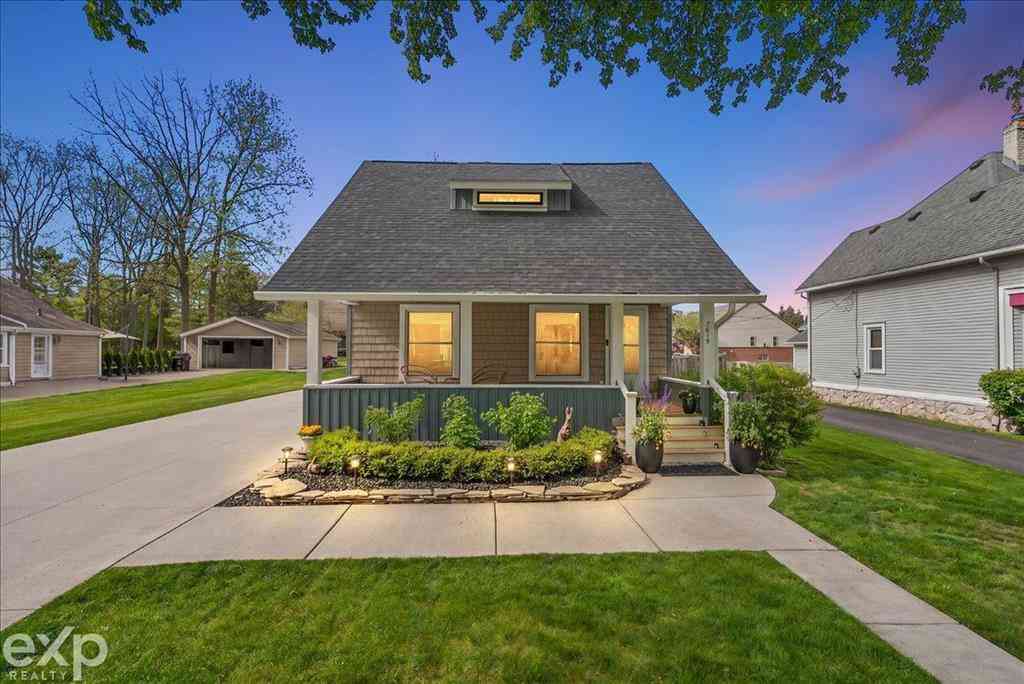 Homes For Sale - 7615 West Road <br/> Macomb County, Washington, MI 48094