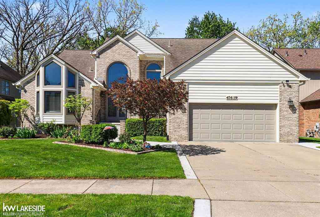 Homes For Sale - 47619 Lamplighter Trail <br/> Macomb, MI 48044