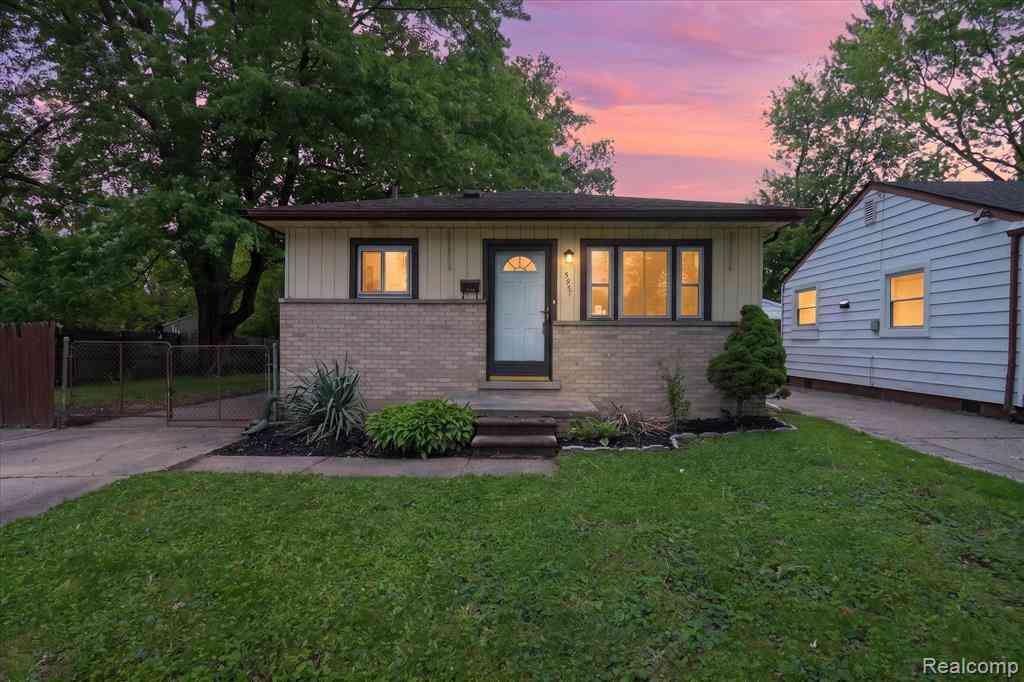 Homes For Sale - 5957 John Daly Street <br/> Taylor, MI 48180