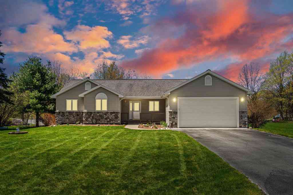 Homes For Sale - 8673 Sun Bay Court <br/> Grand Traverse County County, Williamsburg, MI 49690
