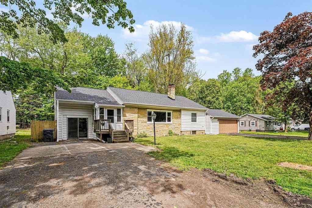 Homes For Sale - 501 Marcelletti Avenue <br/> Paw Paw, MI 49079