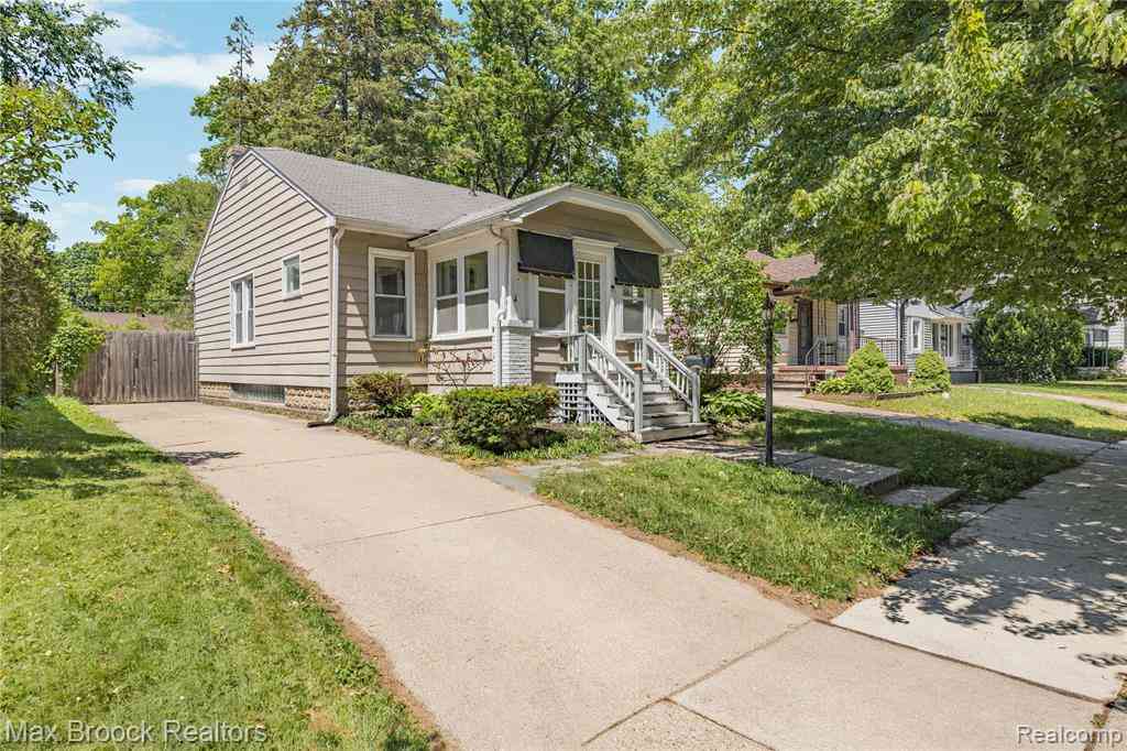 Homes For Sale - 1306 Owana Avenue <br/> Royal Oak, MI 48067