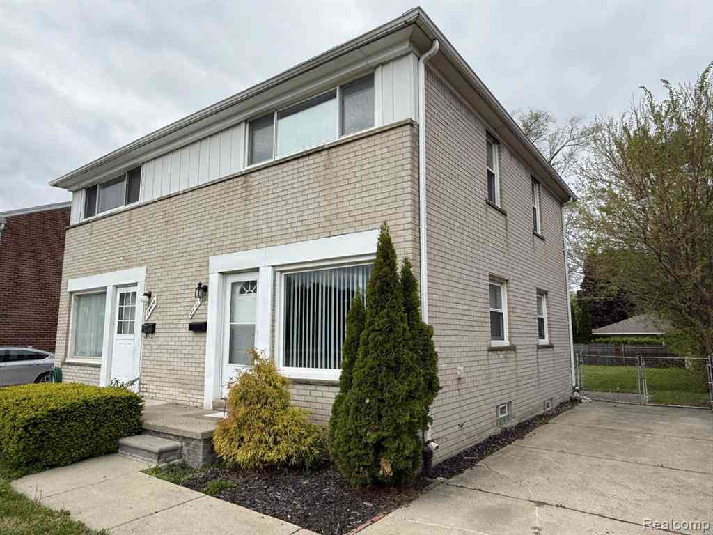 Homes For Rent - 24414 W Chicago  <br/> Redford, MI 48239