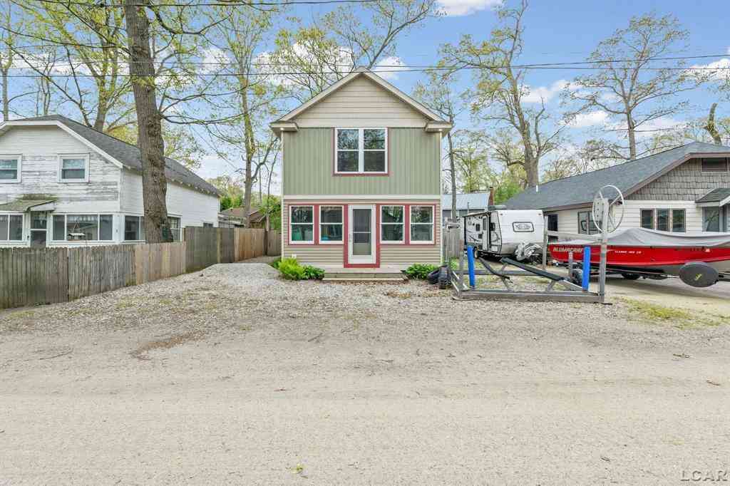 Homes For Sale - 2128 Glenwood Court <br/> Brooklyn, MI 49230