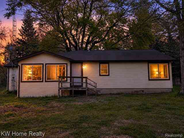 Homes For Sale - 4456 Five Lakes Road <br/> North Branch, MI 48461