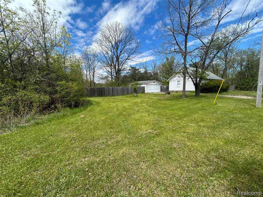 Homes For Sale - 2356 S Dye Road <br/> Flint, MI 48532