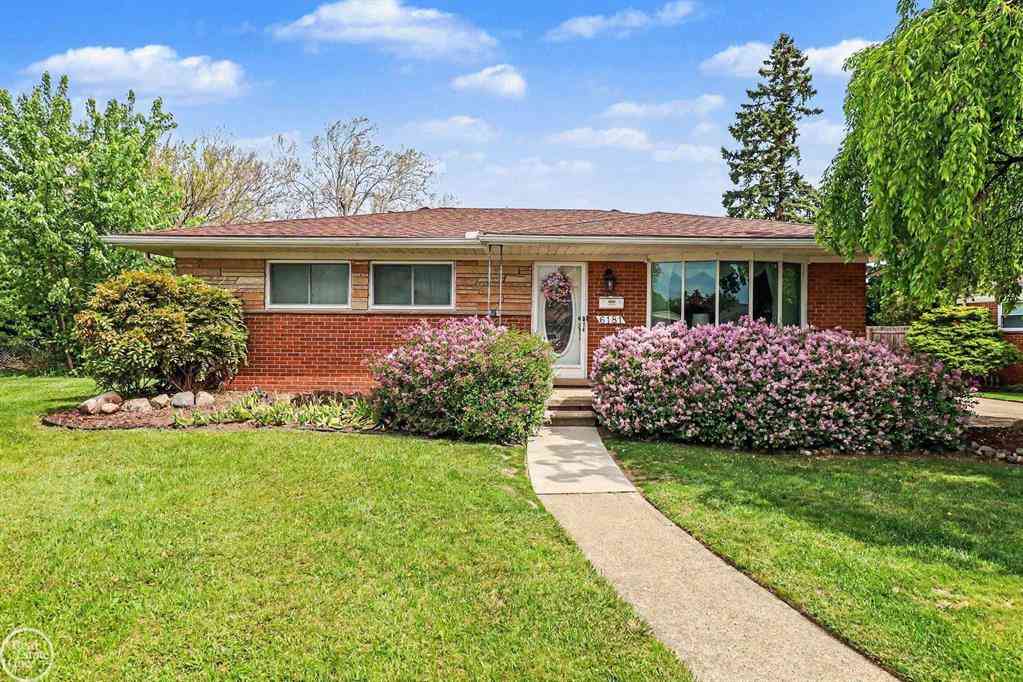 Homes For Sale - 6181 N Bankle Court <br/> Dearborn Heights, MI 48127