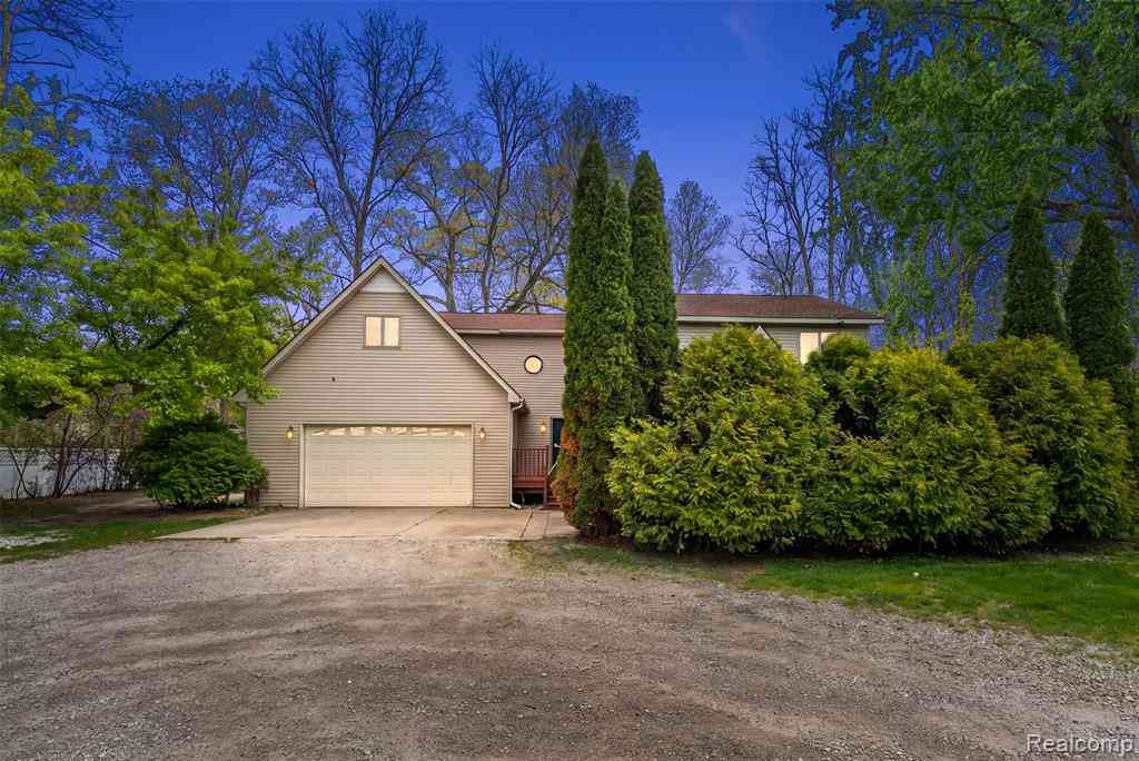 Homes For Sale - 2475 S Ortonville Road <br/> Ortonville, MI 48462