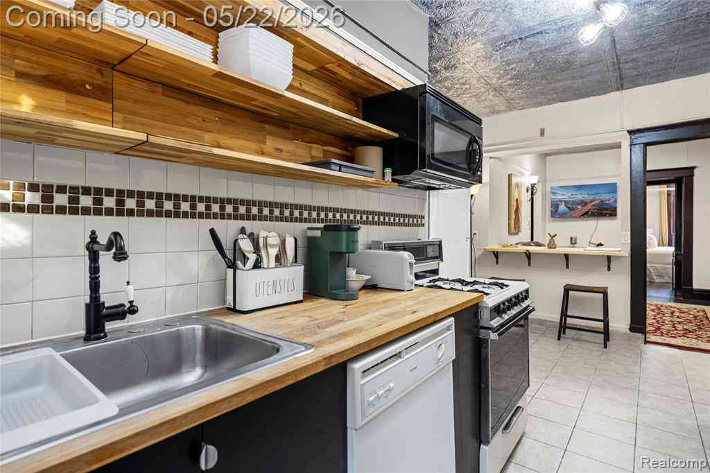 Condo For Rent - 211 N Main Street  #2<br/> Ann Arbor, MI 48104