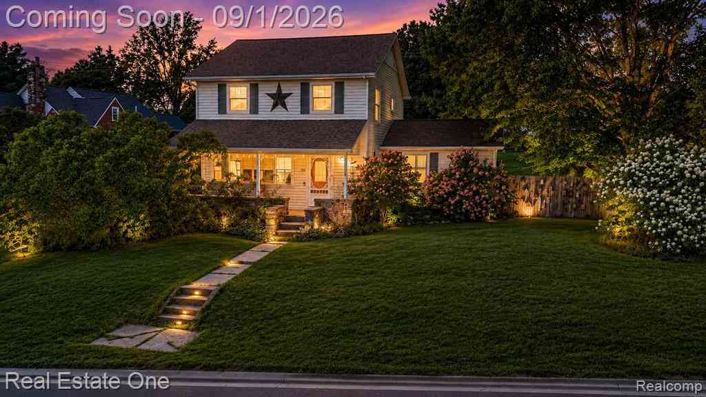Homes For Sale - 206 Broadway  <br/> Oakland County, Davisburg, MI 48350