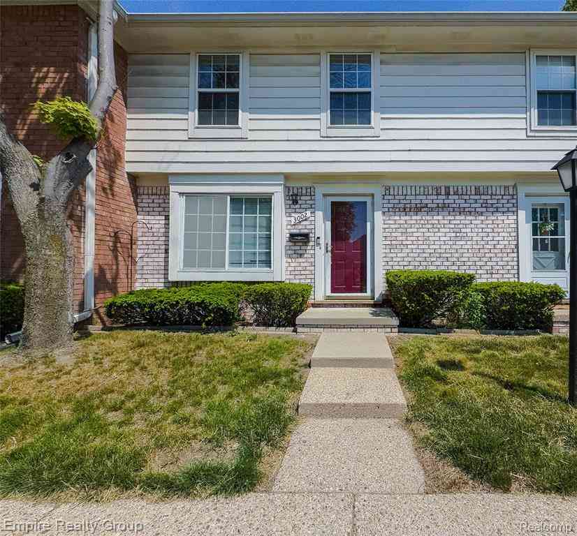Condo For Sale - 3002 Seaton Circuit  N N<br/> Warren, MI 48091