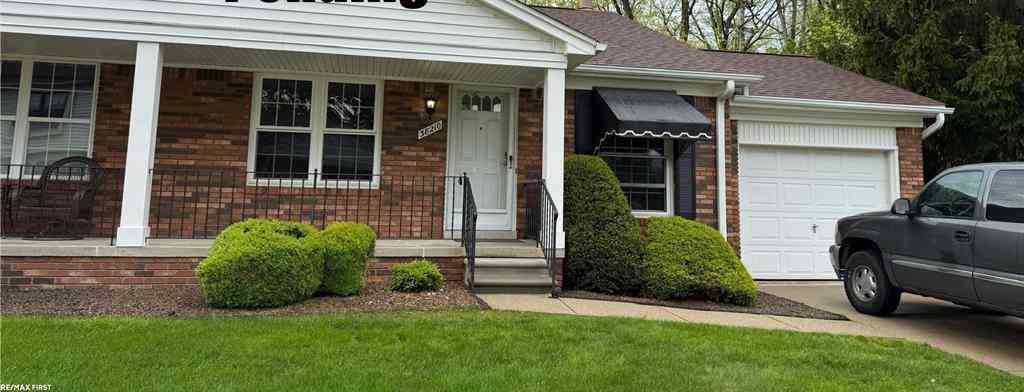 Condo For Sale - 38210 E Maple Forest Boulevard <br/> Harrison Township, MI 48045