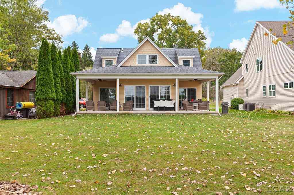 Homes For Sale - 4547 Round Lake Highway <br/> Manitou Beach, MI 49253