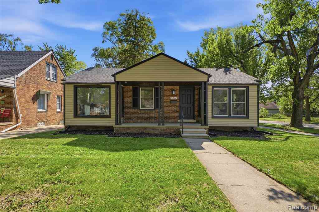 Homes For Sale - 11302 Grayfield  <br/> Redford, MI 48239