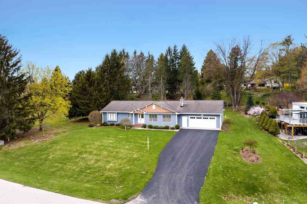 Homes For Sale - 8129 Bel Cherrie Drive <br/> Traverse City, MI 49686