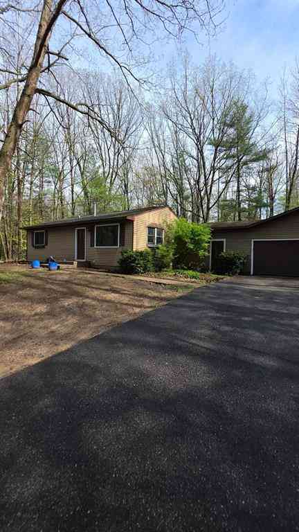 Homes For Sale - 1301 Innwood North  <br/> Grand Traverse County County, Interlochen, MI 49643