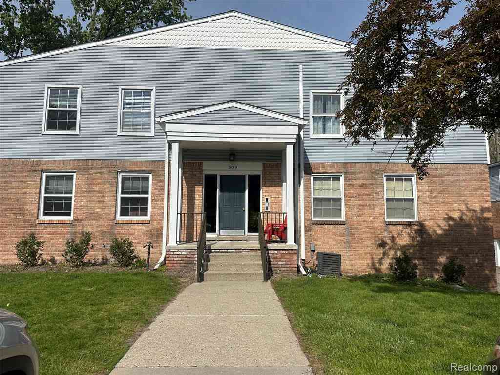 Condo For Rent - 509 E University Drive <br/> Rochester, MI 48307