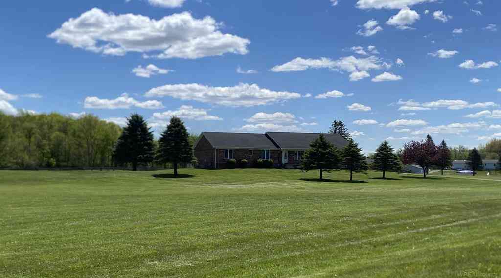Homes For Sale - 13880 Moss Creek Road <br/> Milan, MI 48160