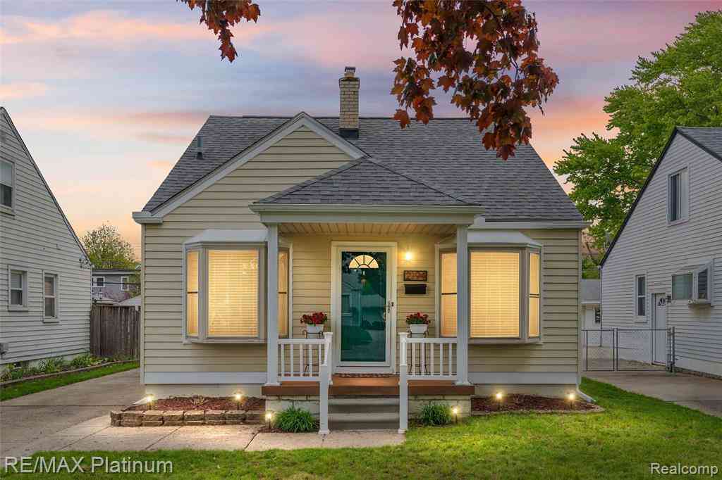 Homes For Sale - 2194 Tyler Avenue <br/> Oakland County, Berkley, MI 48072