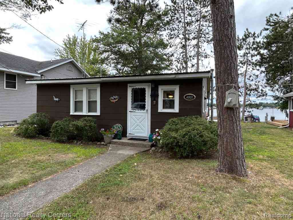Homes For Sale - 4951 Kokosing Road <br/> Iosco County, Hale, MI 48739