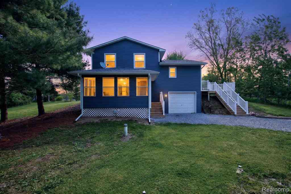 Homes For Sale - 1215 N Oak Road <br/> Davison, MI 48423