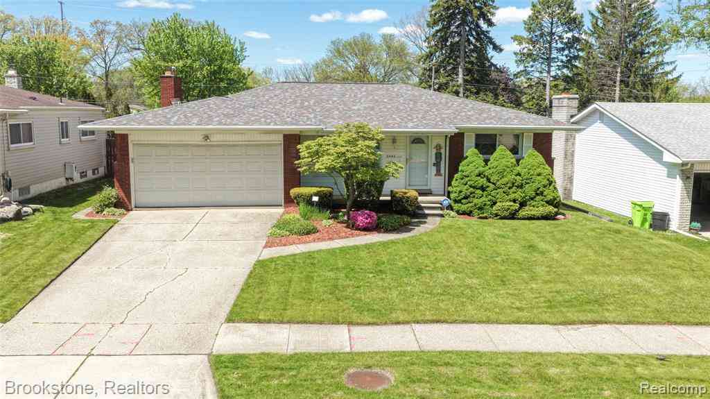 Homes For Sale - 2445 Liverpool  <br/> Auburn Hills, MI 48326